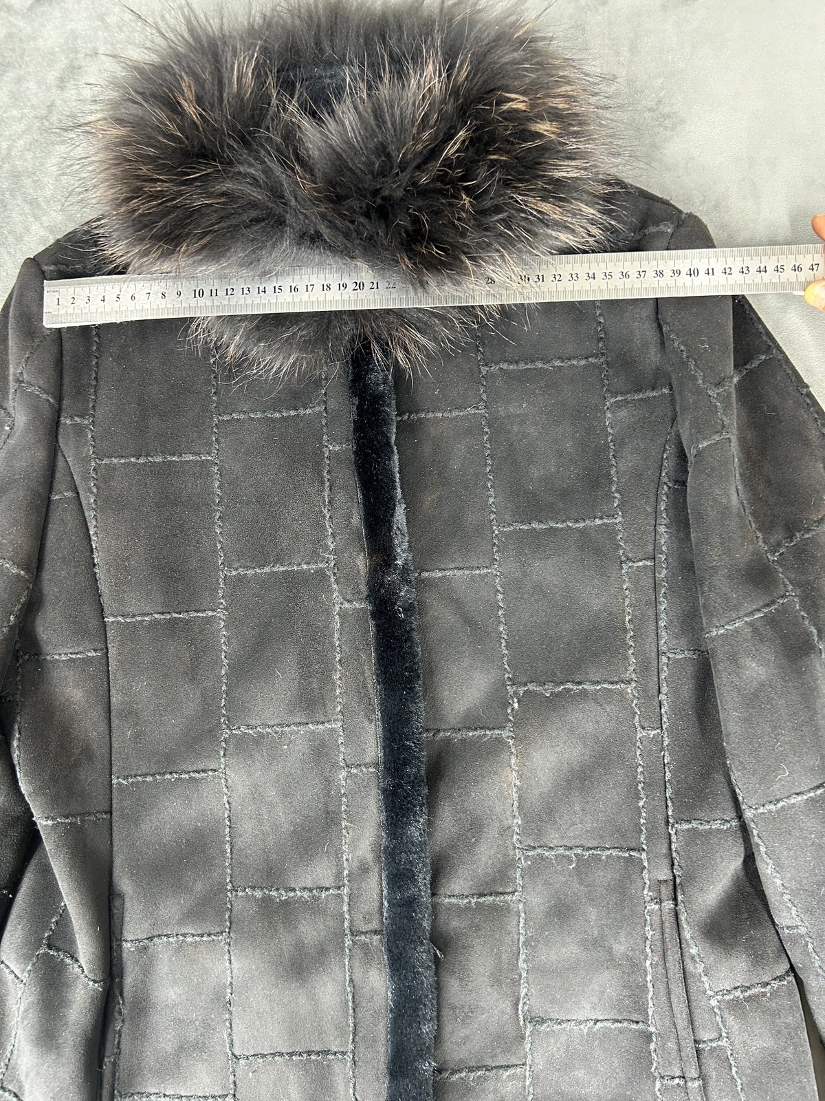 Giacca in montone grigia con collo in pelliccia vintage – Donna Taglia M