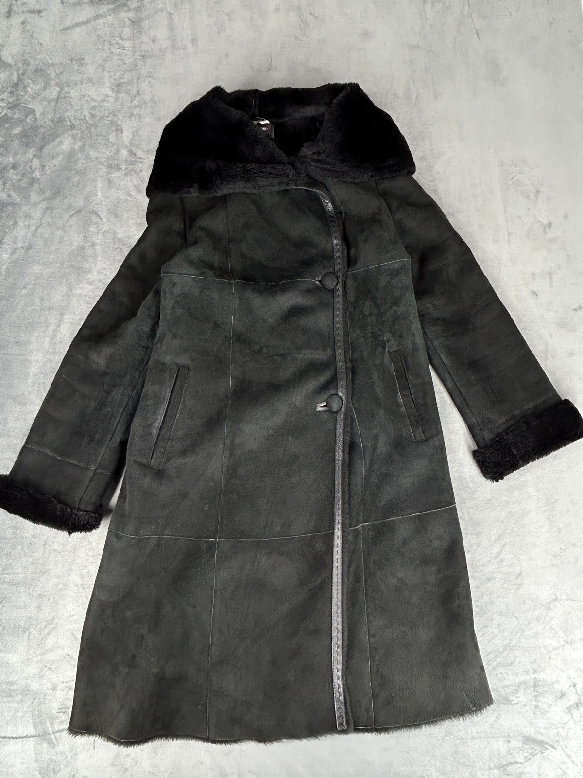 Cappotto in montone nero vintage – Donna Taglia M