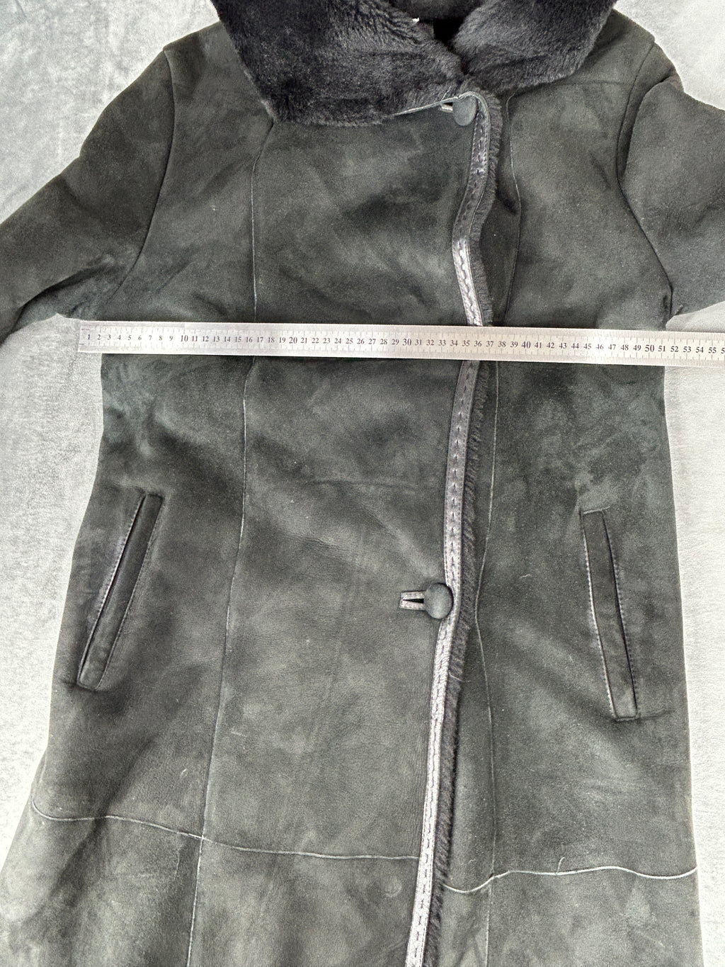 Cappotto in montone nero vintage – Donna Taglia M