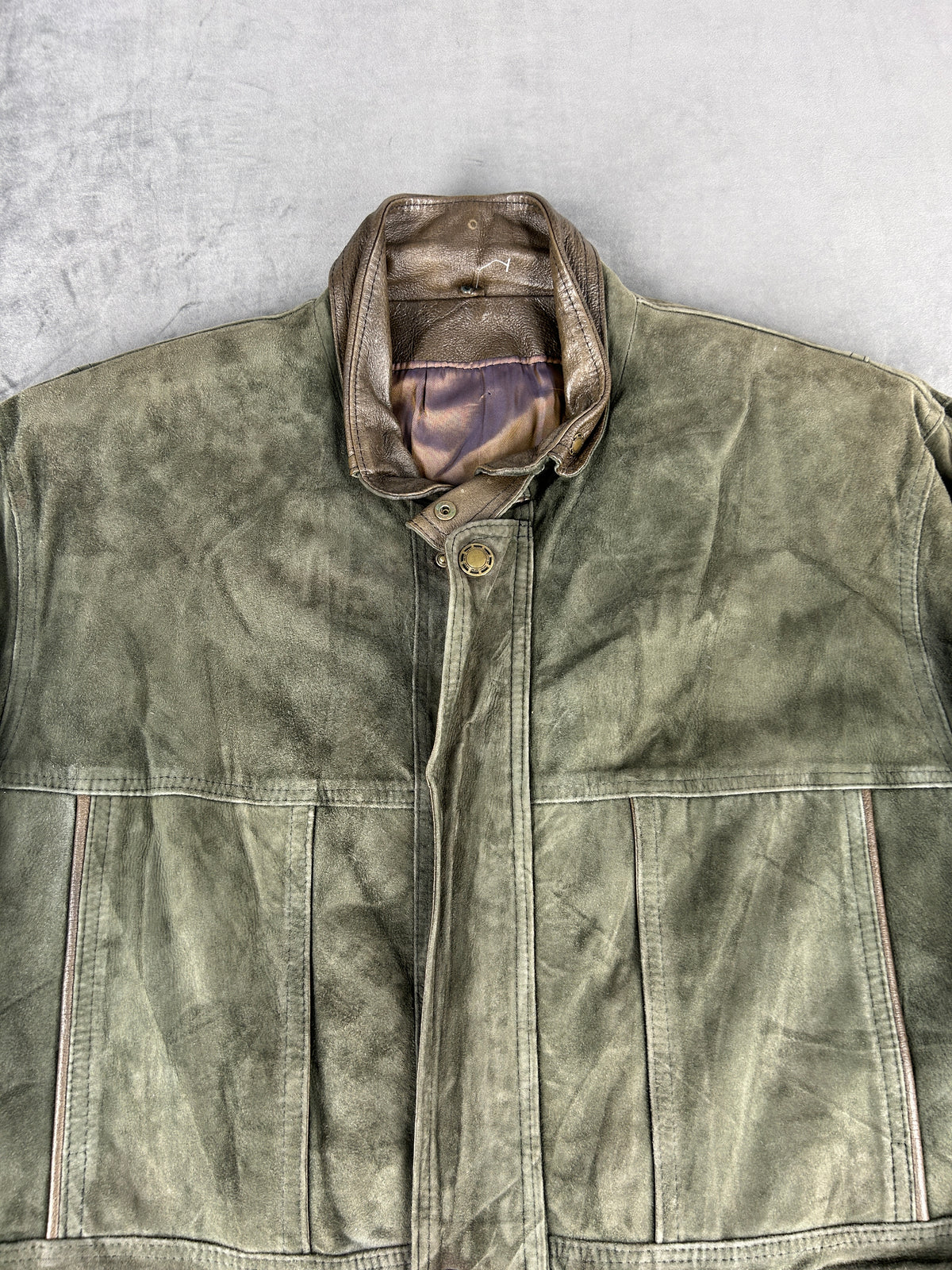 Giaccone in pelle scamosciata verde militare vintage – Uomo Taglia L