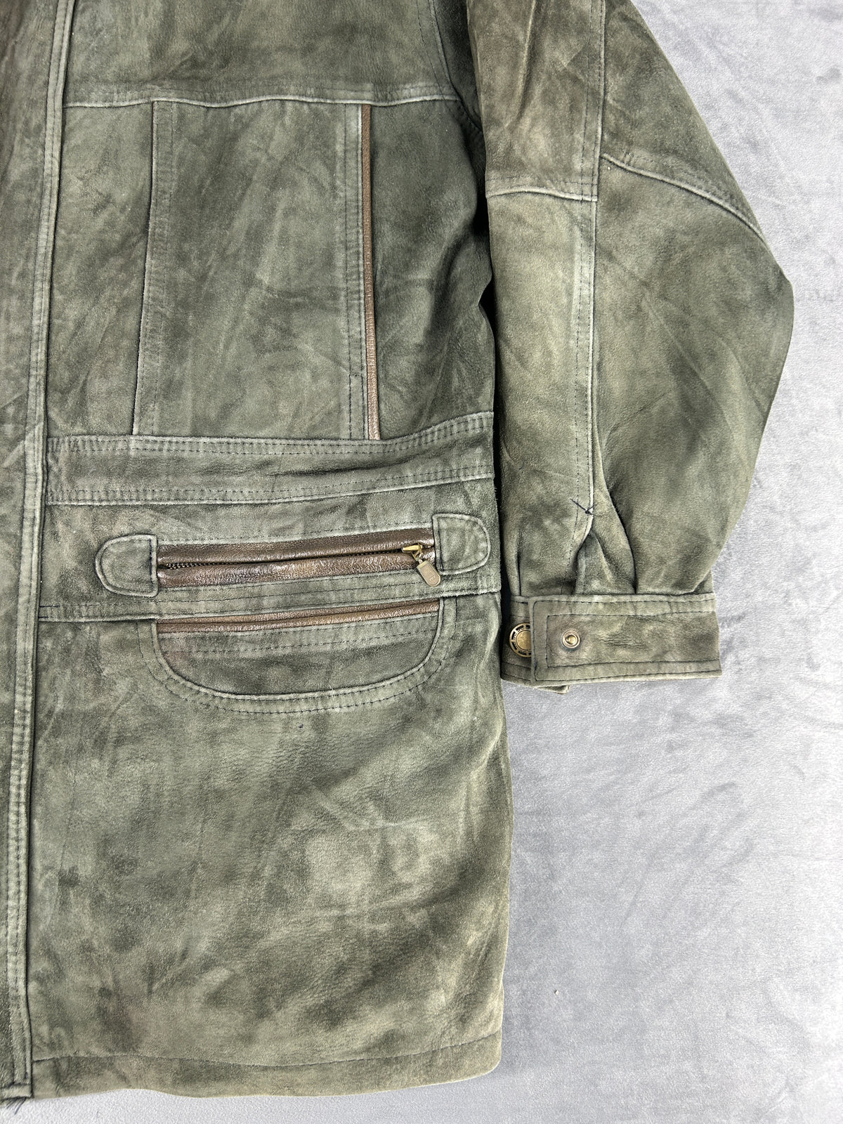 Giaccone in pelle scamosciata verde militare vintage – Uomo Taglia L
