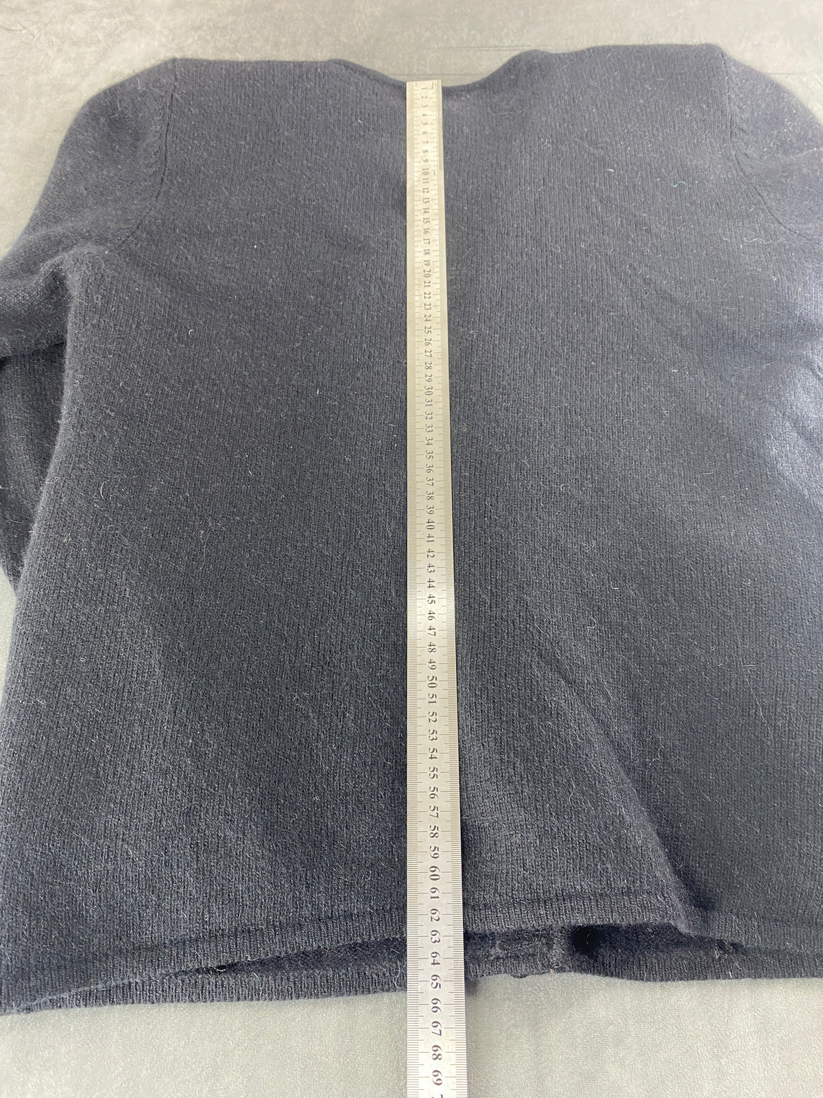 Cardigan in maglia grigio con ricami vintage – Donna Taglia M