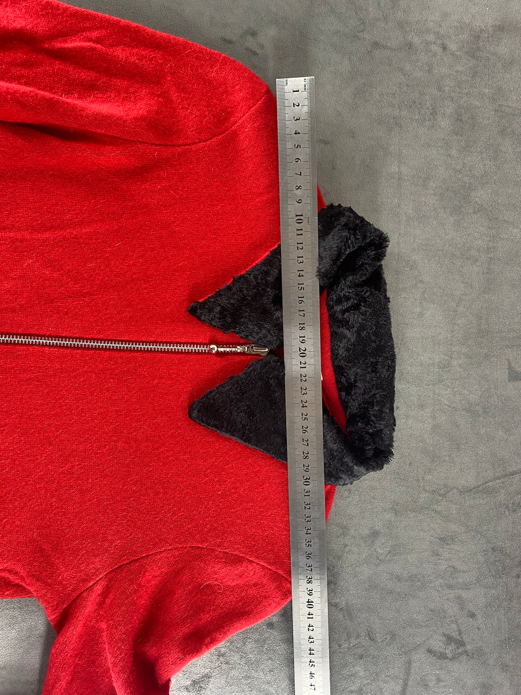 Giacca in maglia rossa con collo in eco-pelliccia vintage – Donna Taglia S (IT 40)