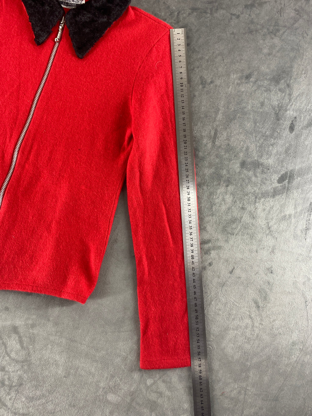 Giacca in maglia rossa con collo in eco-pelliccia vintage – Donna Taglia S (IT 40)
