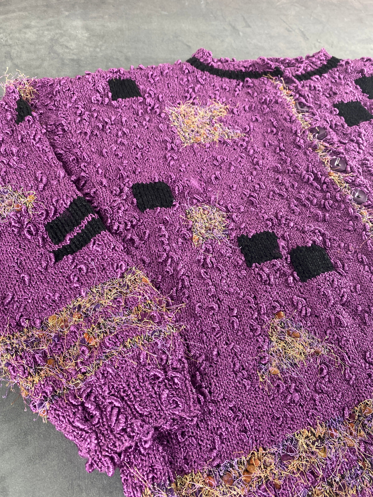 Cardigan lilla bouclé con quadri neri vintage – Donna Taglia L (IT 44)