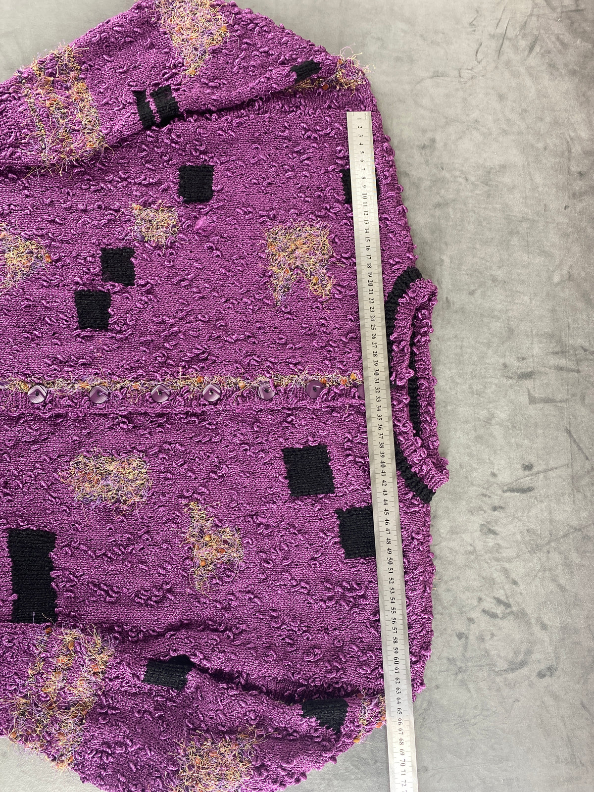 Cardigan lilla bouclé con quadri neri vintage – Donna Taglia L (IT 44)