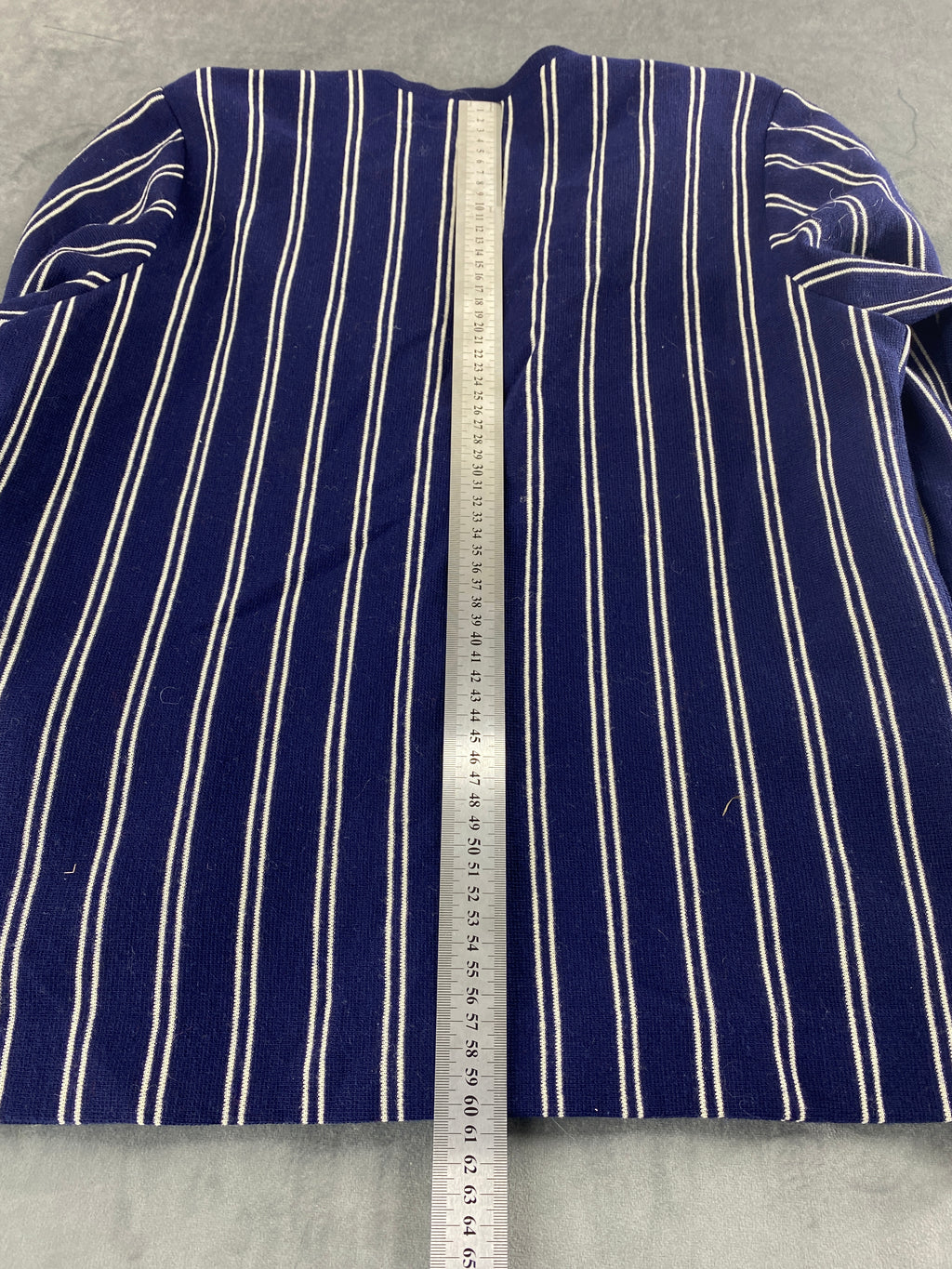 Cardigan in pura lana blu a righe bianche vintage – Donna Taglia M (IT 42)