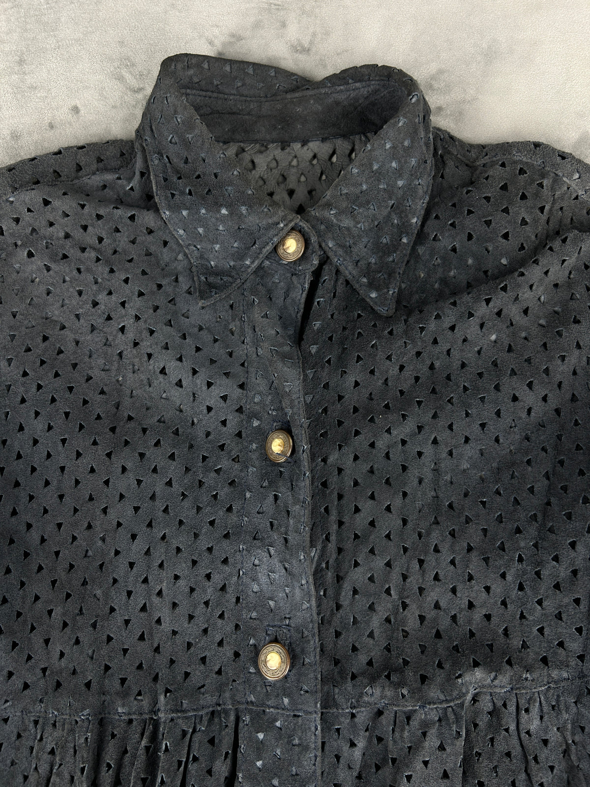 Camicia in camoscio traforato grigia vintage – Donna Taglia L (IT 44)