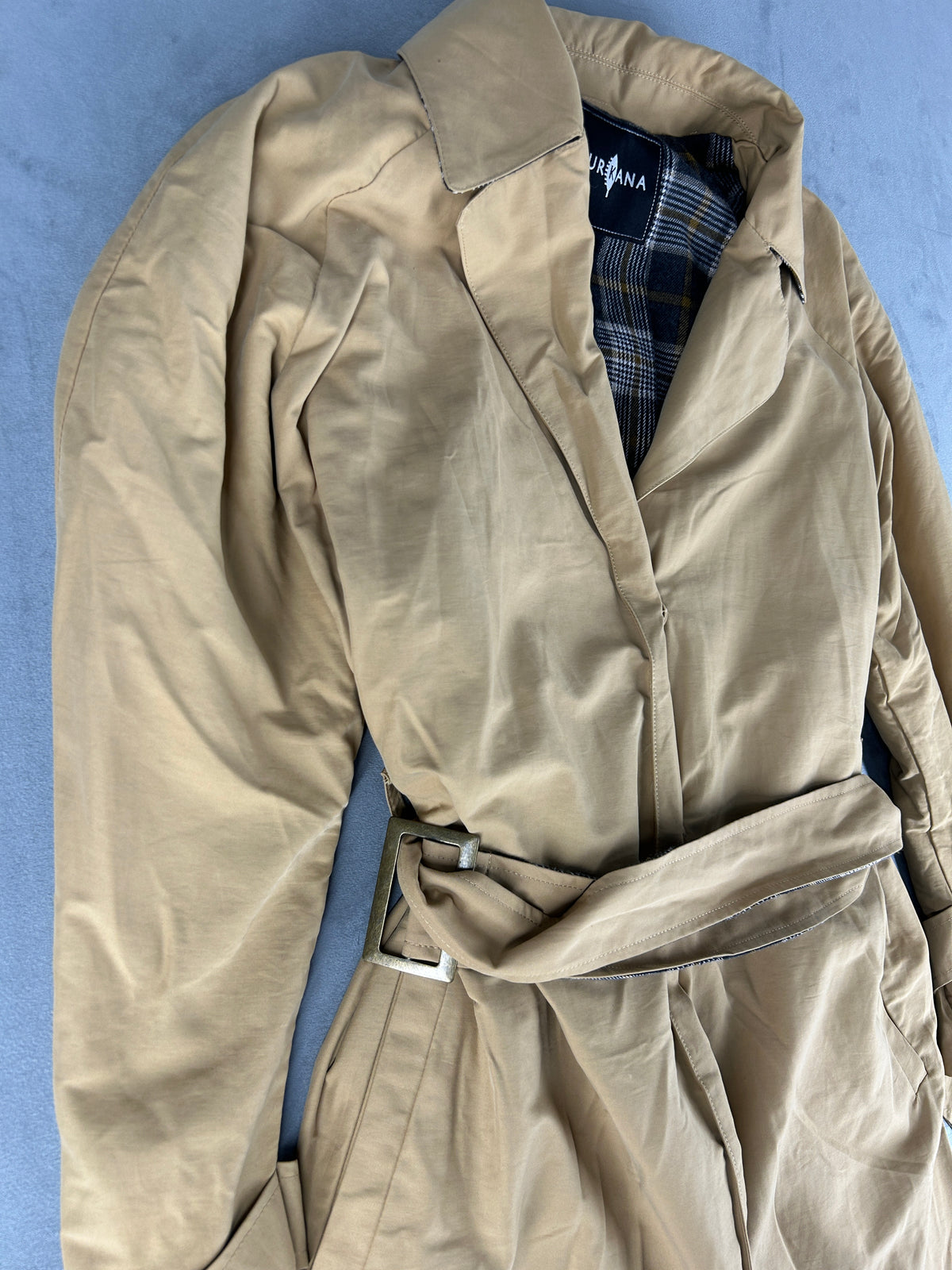 Trench sabbia con cintura Surkana vintage – Donna Taglia XL