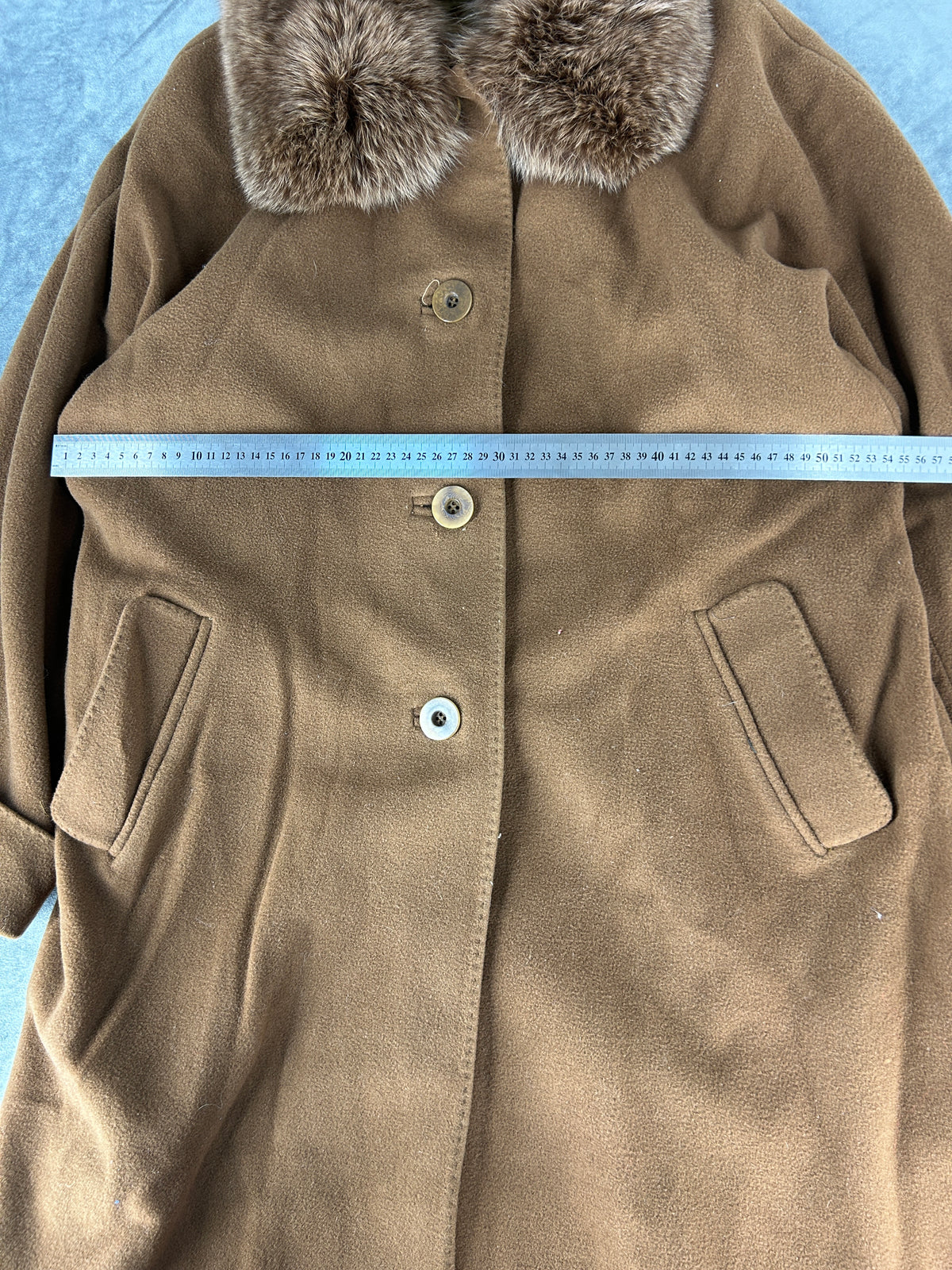 Cappotto cammello con collo in pelliccia Superior vintage – Donna Taglia L