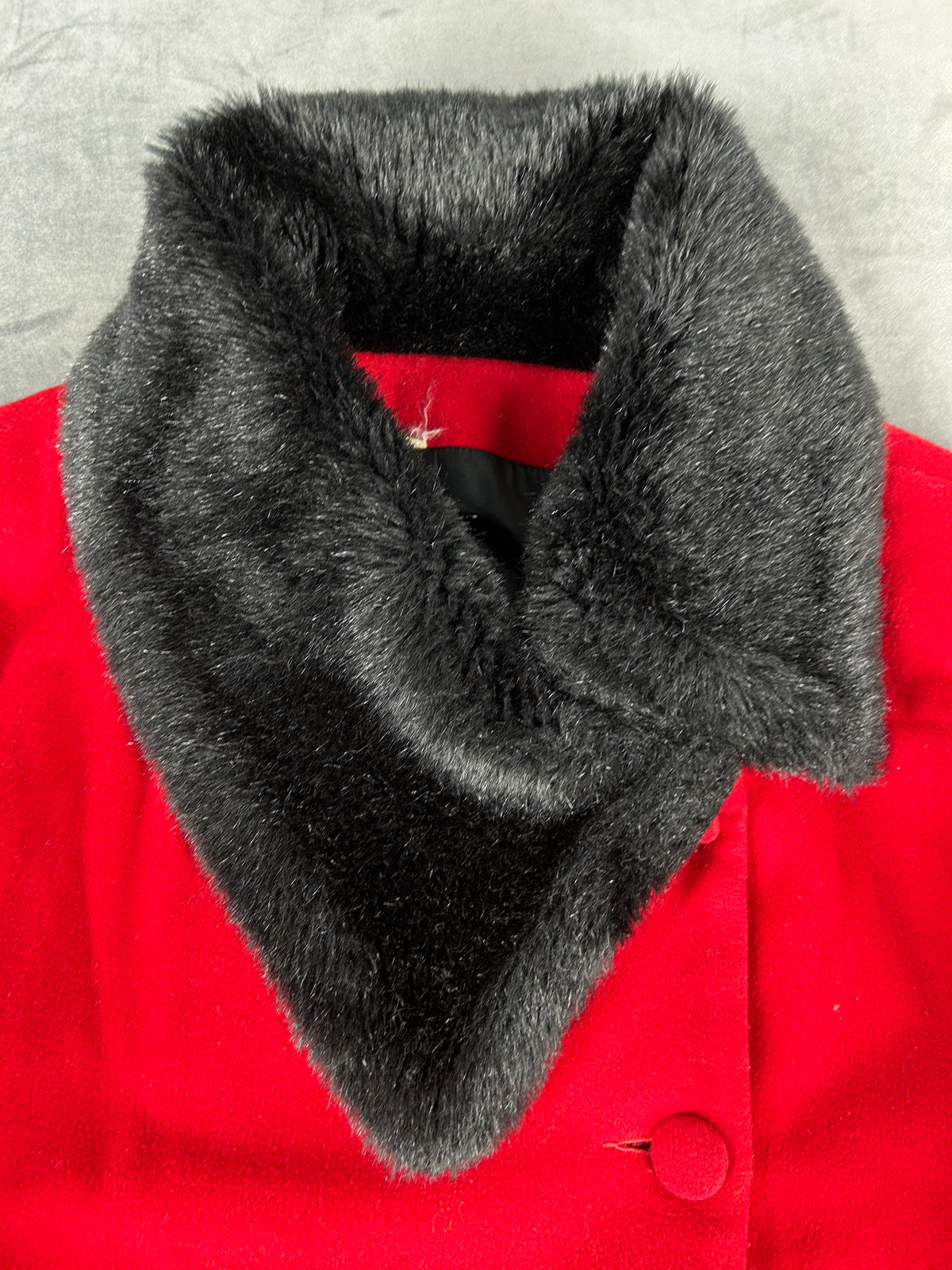 Cappotto rosso con collo in pelliccia nera vintage – Donna Taglia L
