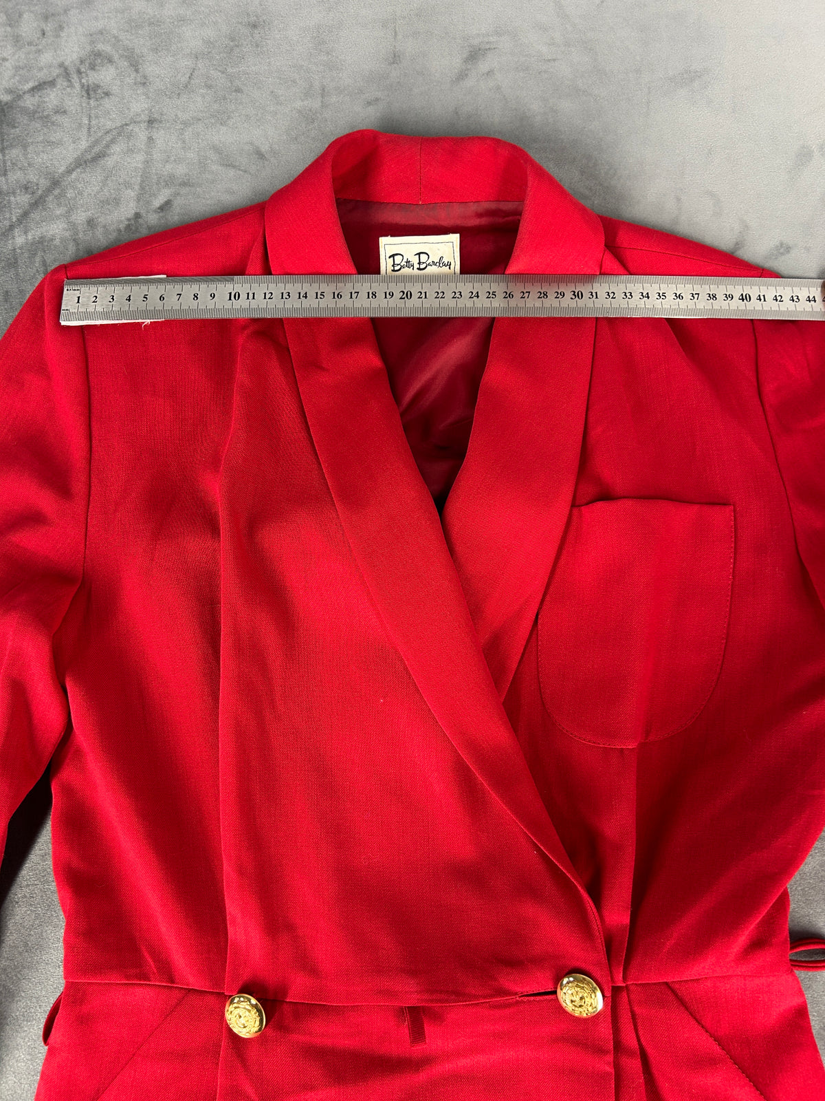 Abito blazer rosso con bottoni gioiello Betty Barclay vintage – Donna Taglia M