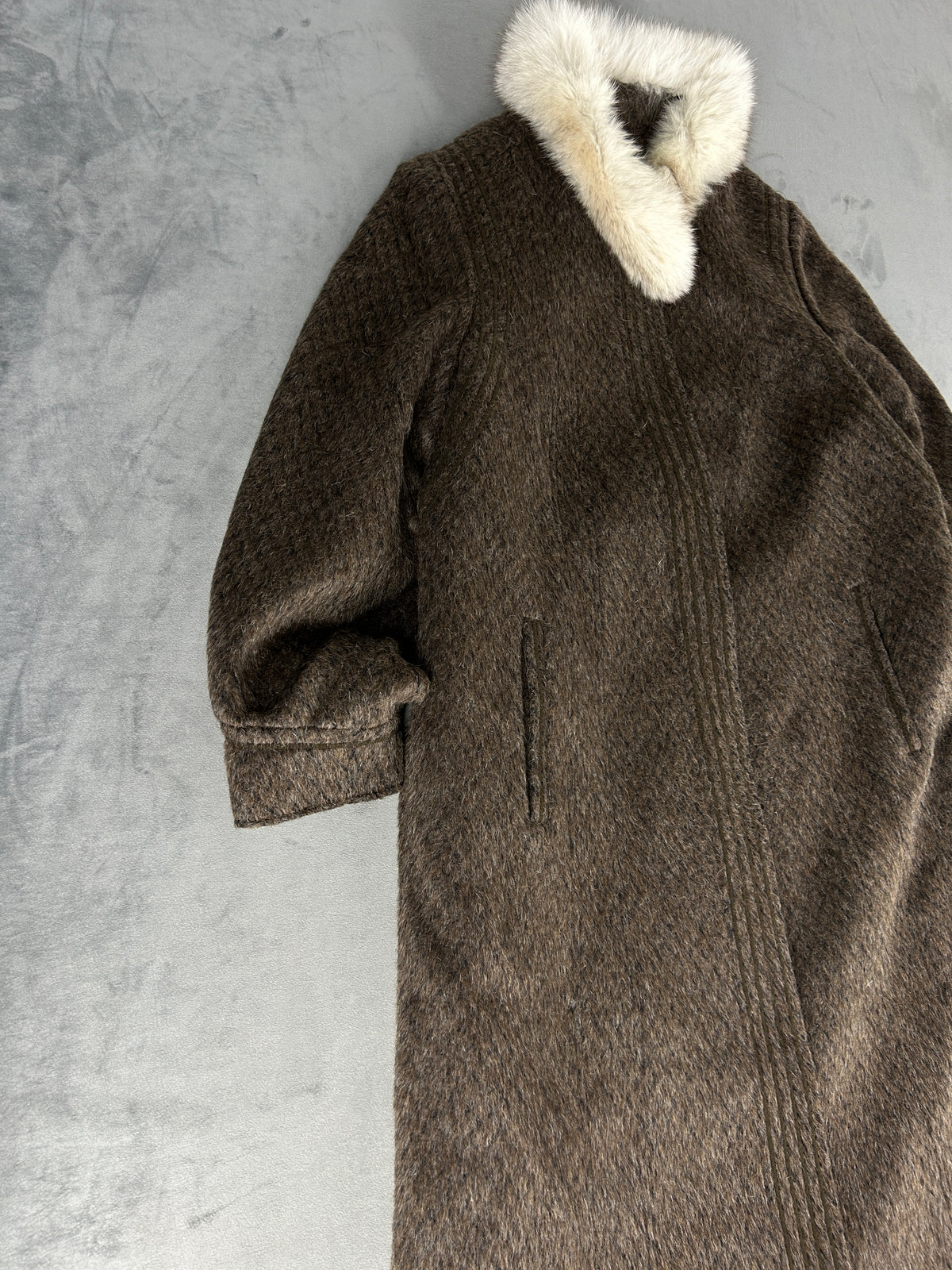 Cappotto lungo marrone con collo in pelliccia vintage – Donna Taglia L