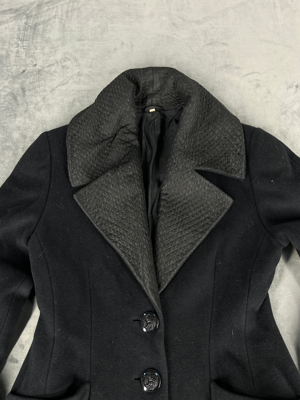 Cappotto nero con collo trapuntato vintage – Donna Taglia M (IT 42)