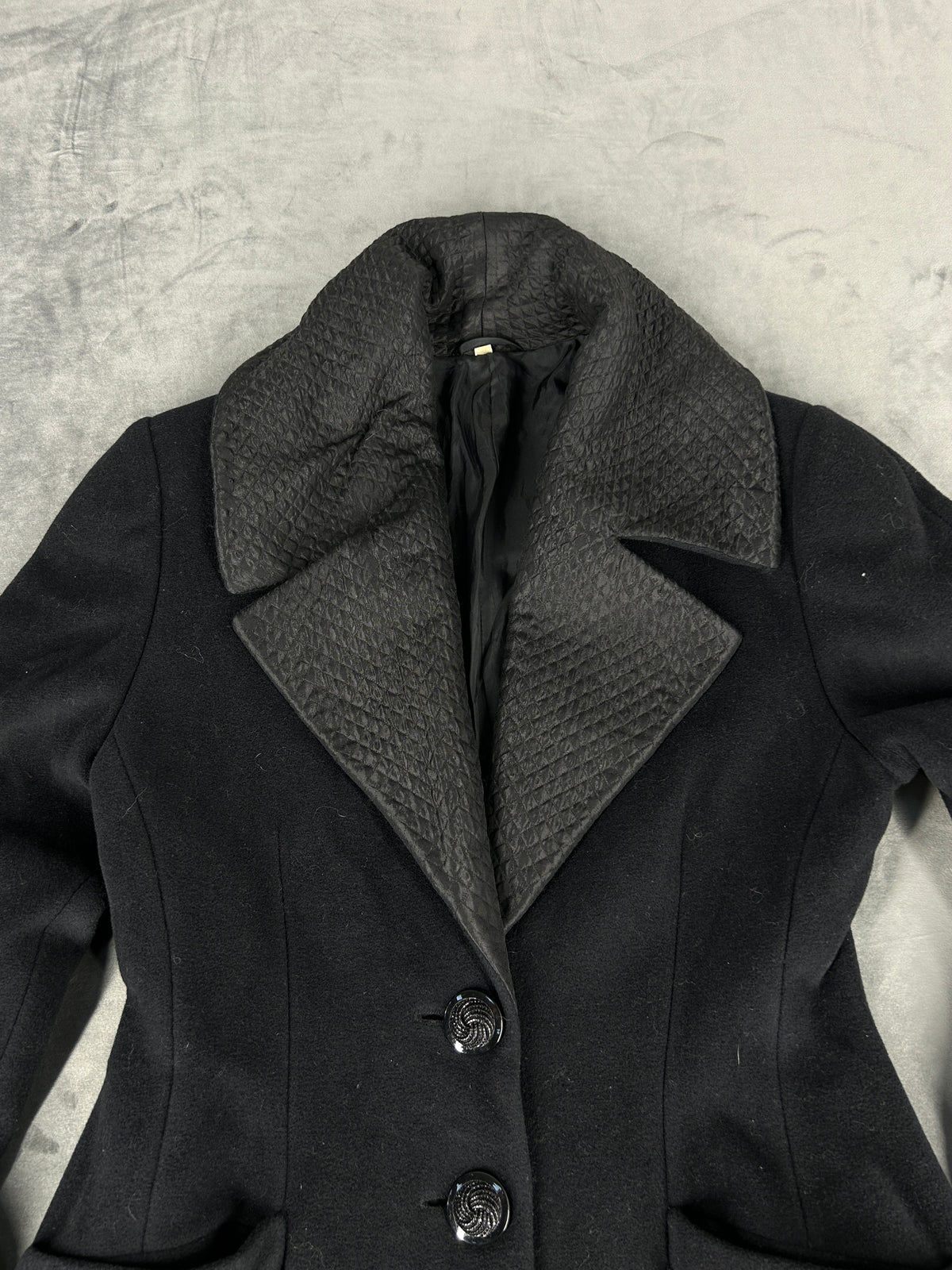Cappotto nero con collo trapuntato vintage – Donna Taglia M (IT 42)