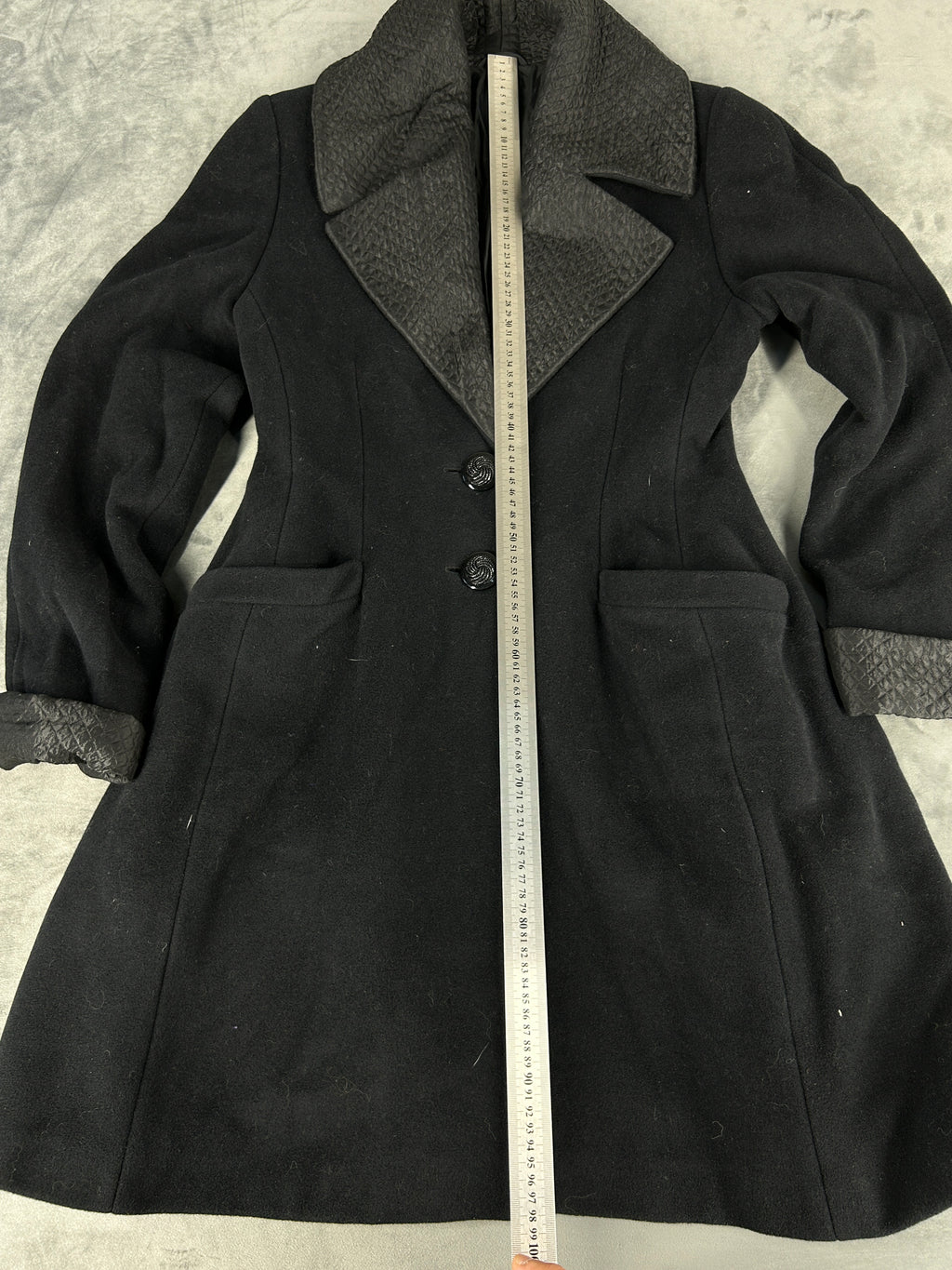 Cappotto nero con collo trapuntato vintage – Donna Taglia M (IT 42)