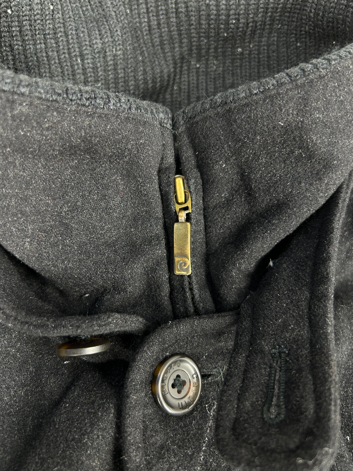Giaccone con collo alto nero Pierre Cardin vintage – Uomo Taglia L