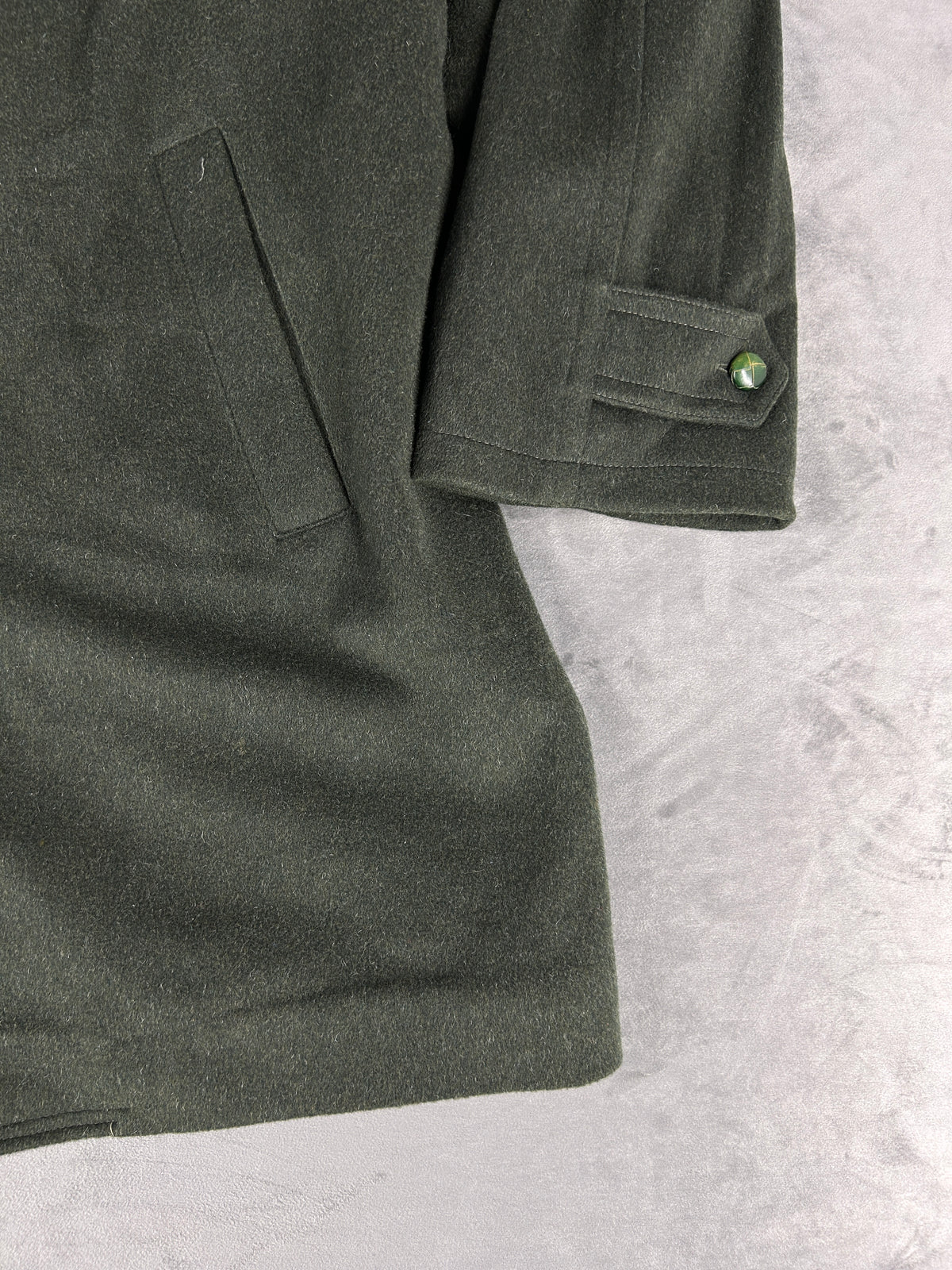 Cappotto loden verde militare vintage – Uomo Taglia L
