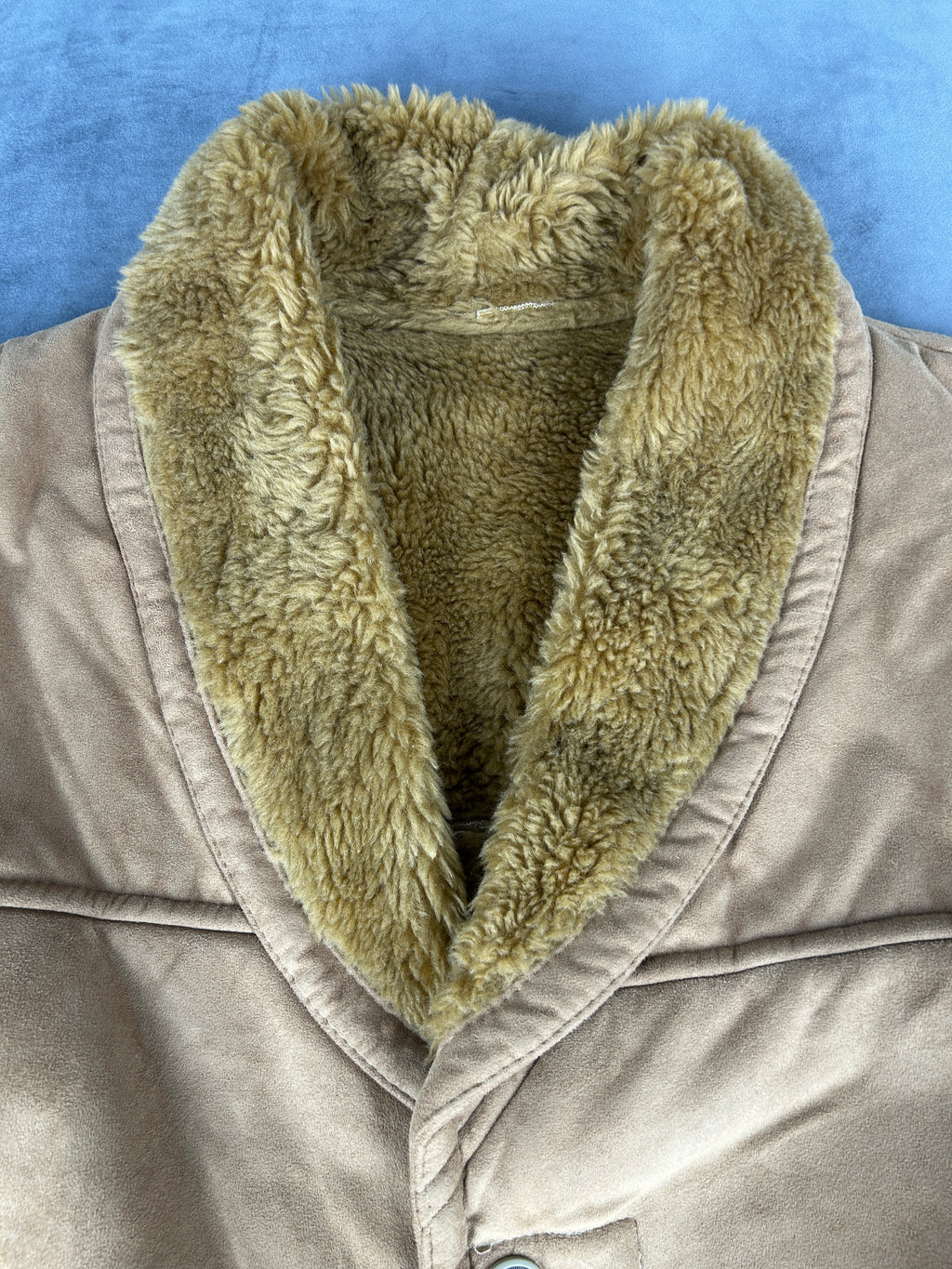 Giaccone in camoscio sintetico cammello con montone vintage – Uomo Taglia L