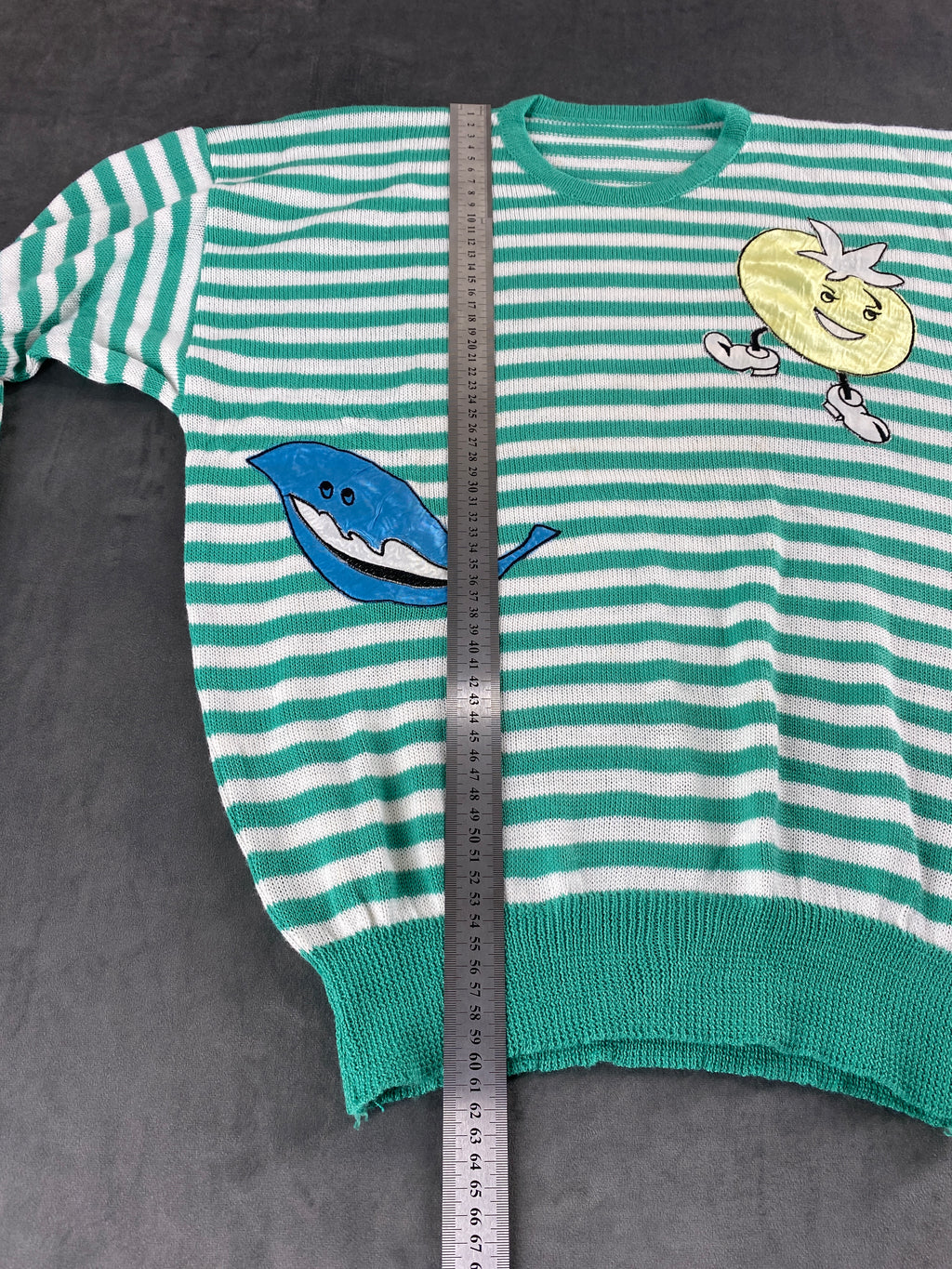 Maglione a righe verde e bianco con applicazioni vintage – Donna Taglia M