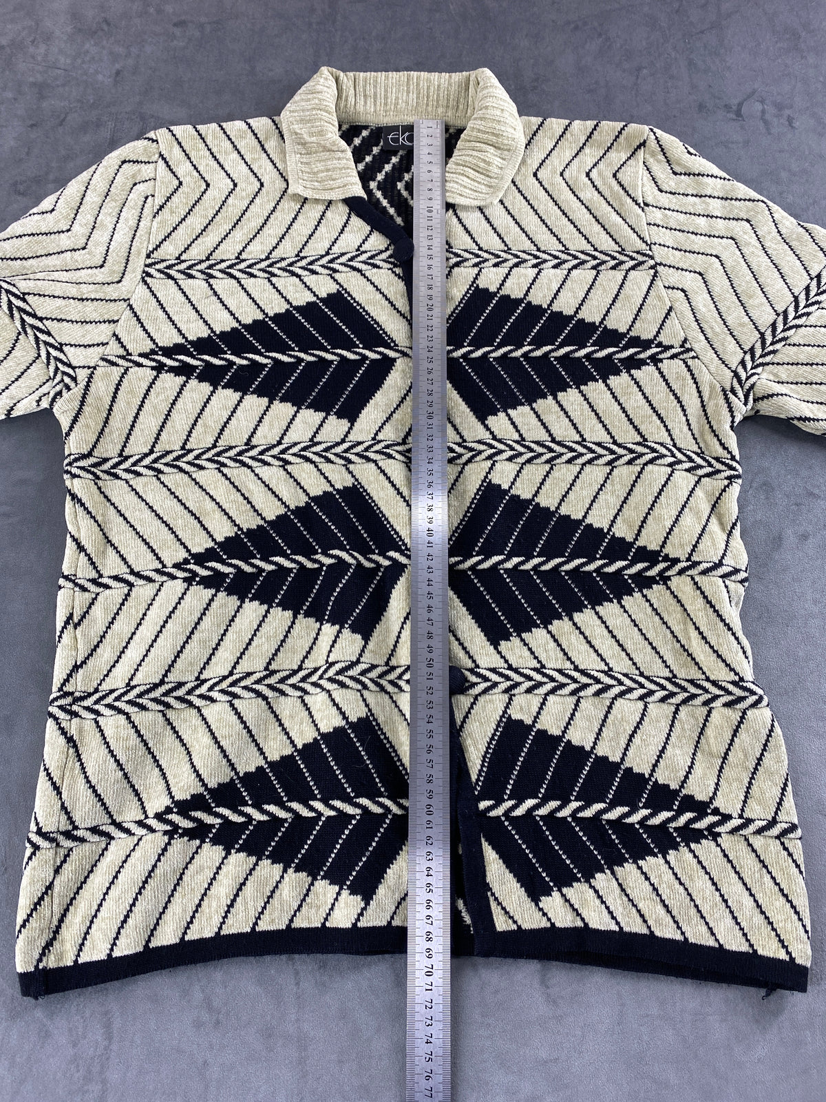 Cardigan jacquard geometrico panna e blu vintage – Donna Taglia M
