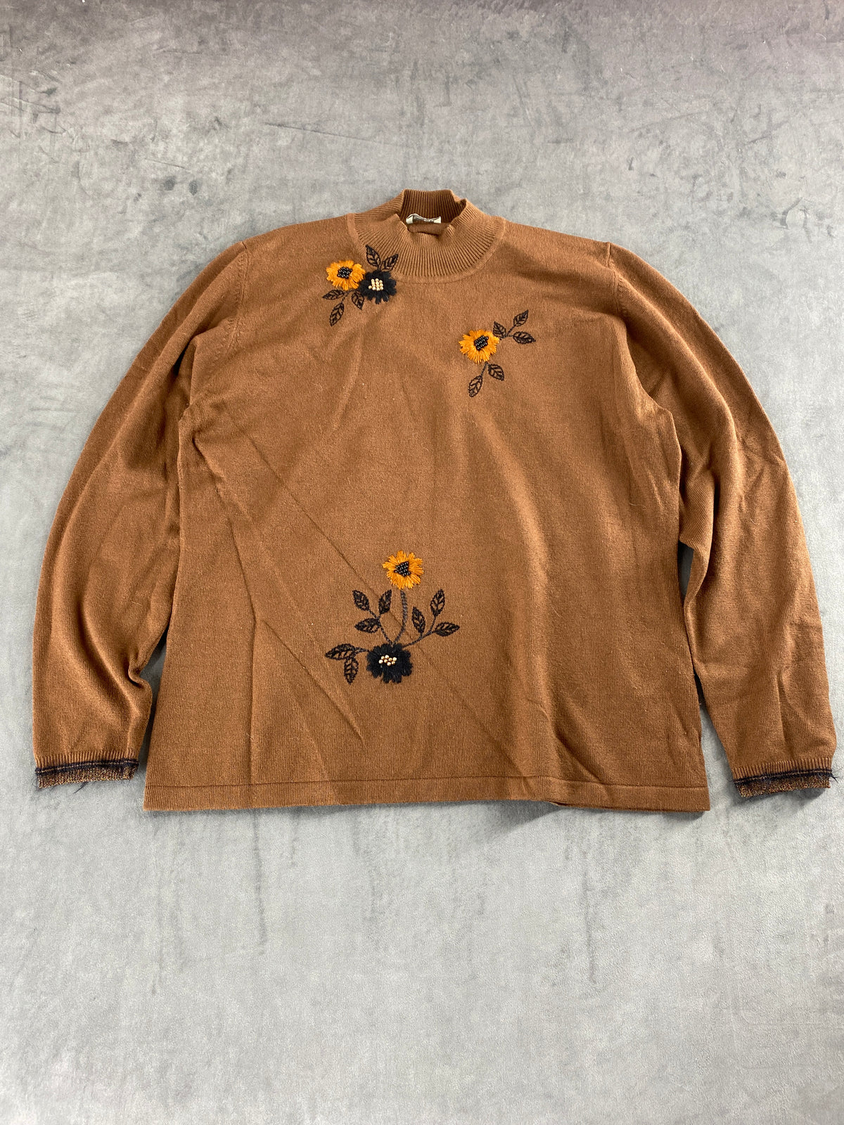 Maglione cammello con ricamo di girasoli Rabe vintage – Donna Taglia L