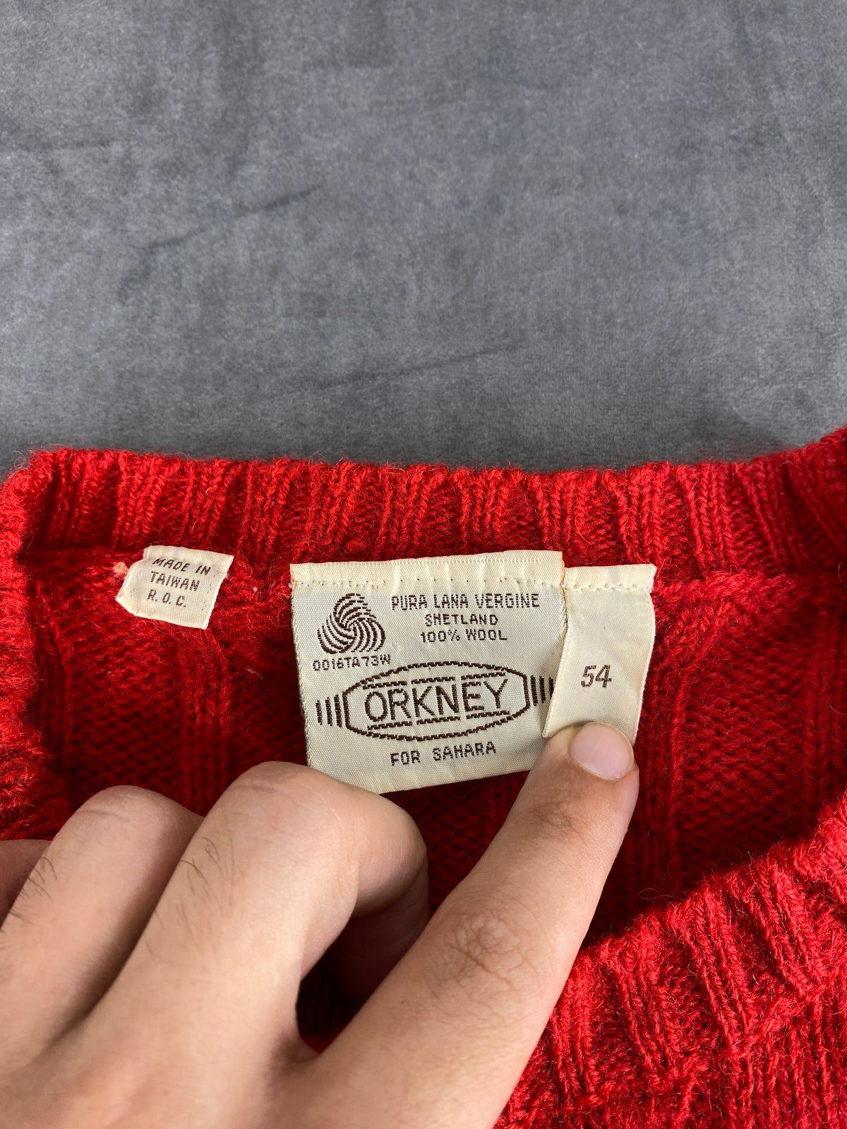 Maglione a trecce rosso in lana Shetland Orkney vintage – Donna Taglia L